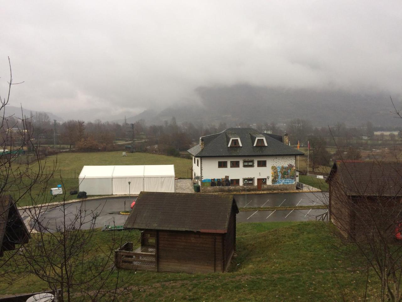 Camping Laciana Natura Villablino Exterior foto
